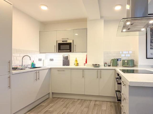 Wirral, CH41 6AZ, United Kingdom | 2 bed apartment for rent #164719081 | Rentberry