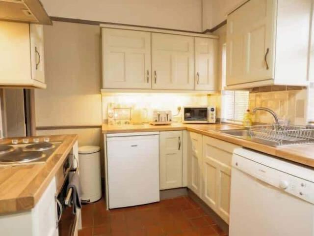 Wirral, CH62 4RD, United Kingdom | 2 bed house for rent #121423682 | Rentberry