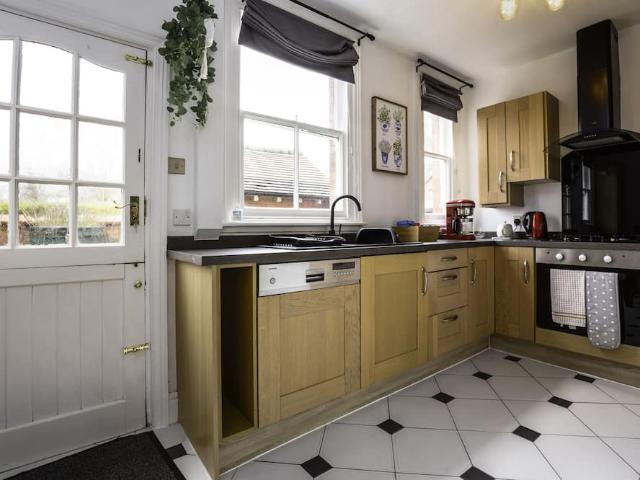 Wirral, CH62 5DG, United Kingdom | 2 bed townhouse for rent #98138582 | Rentberry