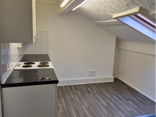 Wirral, Wirral CH42, 1 bed flat to rent, £650 pcm | PrimeLocation