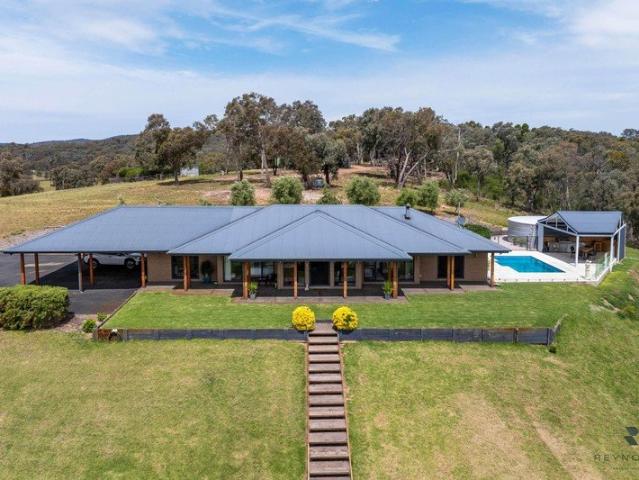 WIRRUNA HILL Elevated Country Living in Mudgee Wine Country