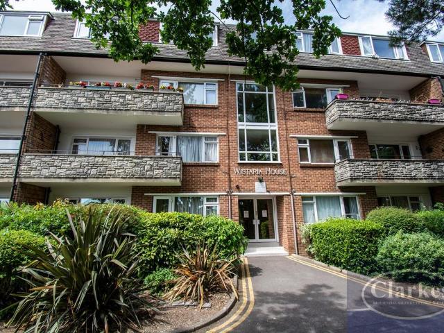 Wistaria House, Redhill Drive, Dorset 2 bed flat to rent £1,125 pcm £260 pw