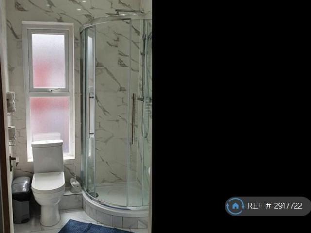 Wistaria Road, Manchester, M18 3 bed terraced house to rent £1,508 pcm £348 pw