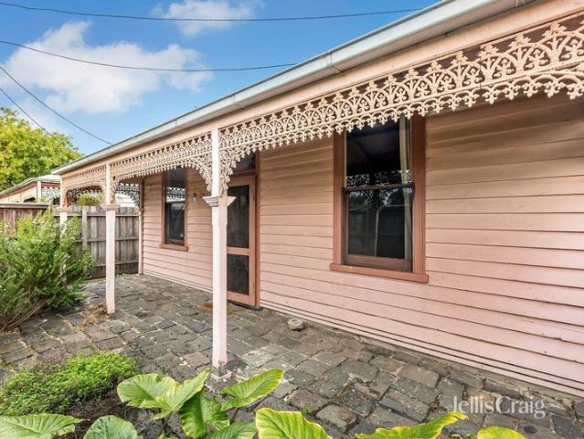 Wisteria Cottage on Railway Crescent, Williamstown