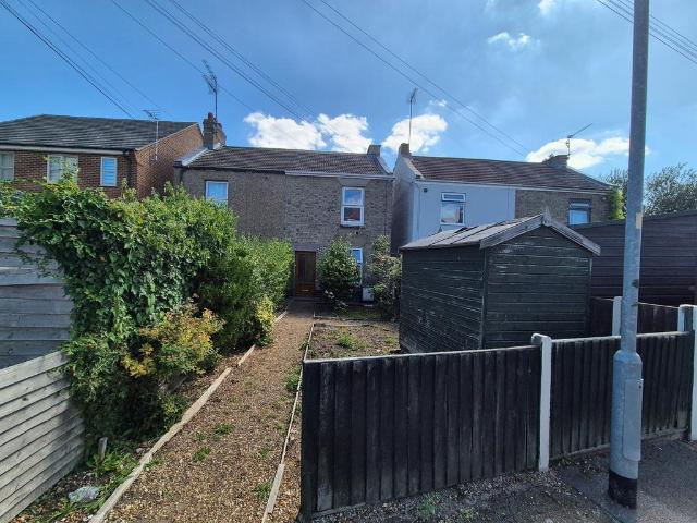 Wisbech Road, Kings lynn 2 bed end of terrace house to rent £875 pcm £202 pw