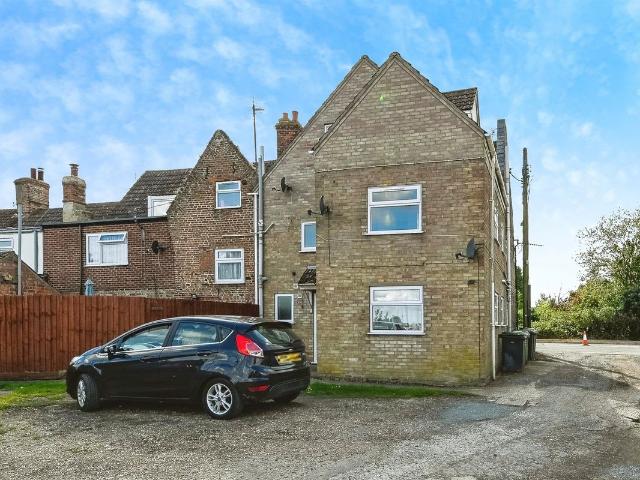 Wisbech Road, Outwell, Wisbech PE14, 1 bed flat to rent, £600 pcm | PrimeLocation