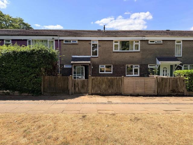 Wisden Road, Stevenage SG1 4 bed terraced house to rent £2,550 pcm £588 pw