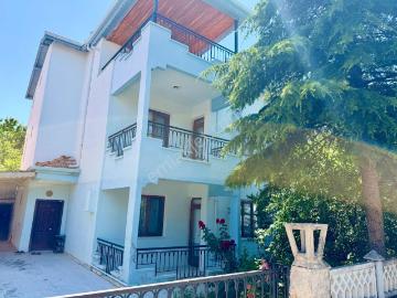 Wisrem'den Batıkent'te Önü Açık, Meyve Ağaçlı 5+1 Tripleks Villa
