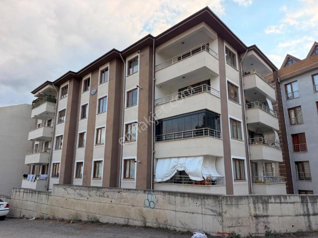 Wisremden Karabük 100.yılda Kiralık Arakat Asansörlü 3+1 Daire