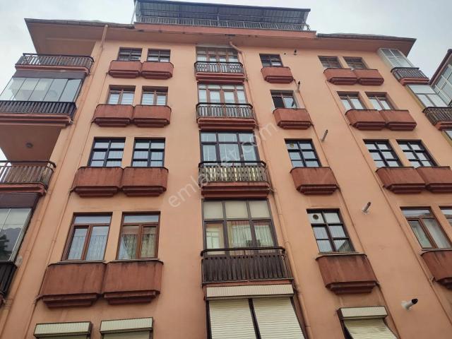 Wisrem'den Şirinevlerin Tam Merkezinde Satılık 1+1 Eşyalı Daire