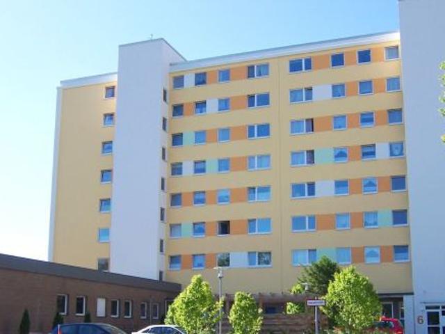 Wittenbergstr. 6, 4 R Großzügige Dreizimmerwohnung mit Freisitz