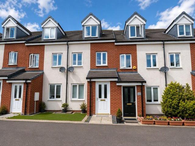 Witton Park, Stockton On Tees, TS18 3 bed terraced house to rent £895 pcm £207 pw