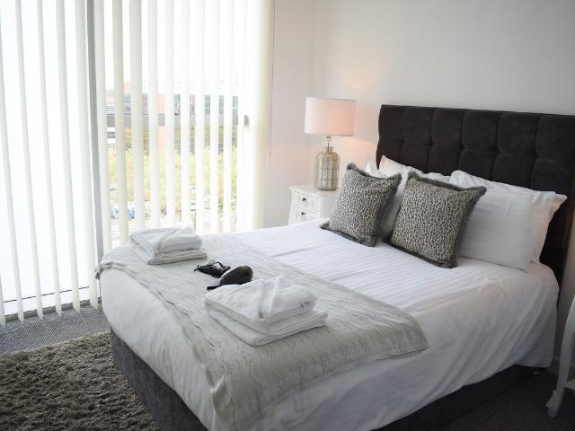 Witan Gate, Milton Keynes, Buckinghamshire. MK9, 2 bed property to rent, £1,350 pcm | PrimeLocation