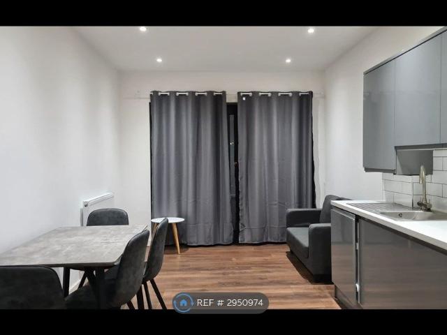 Witham Road, London W13, 3 bed flat to rent, £2,800 pcm | PrimeLocation