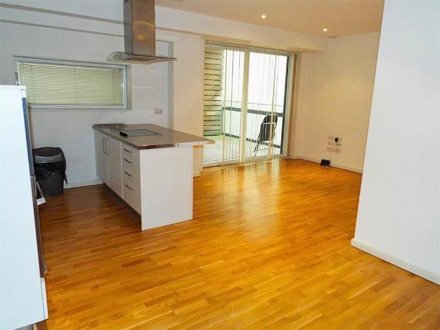 Witham Wharf, Brayford Wharf. 2 bed flat to rent £1,145 pcm £264 pw