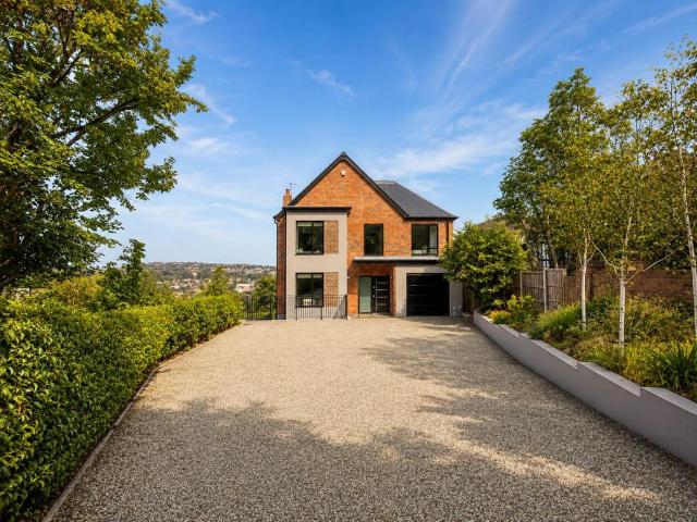 Withdean Road, Brighton, East Sussex 6 bed detached house to rent £10,000 pcm £2,308 pw