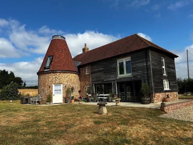 Witherenden Road, Mayfield, East Sussex TN20, 3 bed barn conversion to rent, £3,000 pcm | PrimeLocation