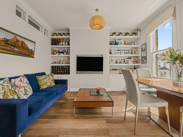 Witherington Road, Islington N5, 3 bed flat to rent, £5,500 pcm | PrimeLocation