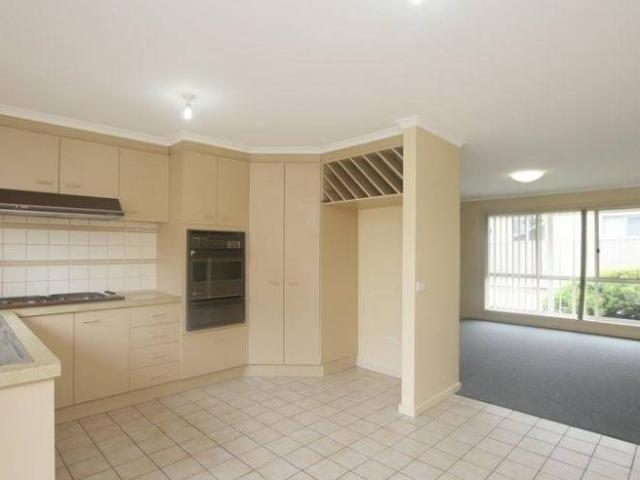 Within Minutes Walk to the Beach!