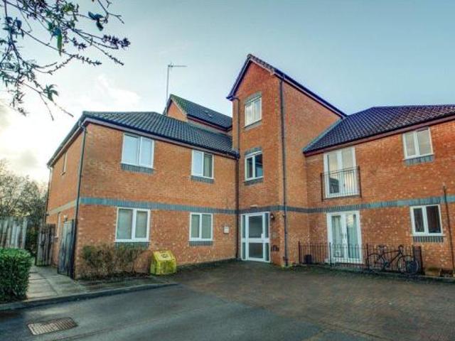 Withy Bank, Leamington Spa CV31, 2 bed flat to rent, £995 pcm | PrimeLocation