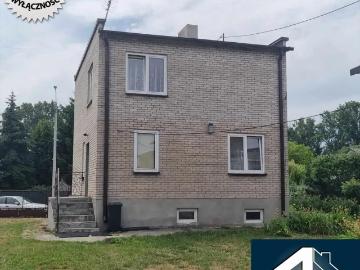 Dom z dużą działką i potencjałem inwestycyjnym