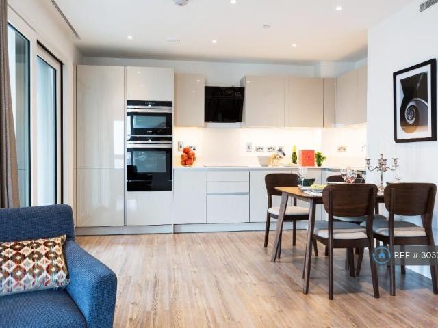 Wiverton Tower, London, E1 3 bed flat to rent £5,650 pcm £1,304 pw