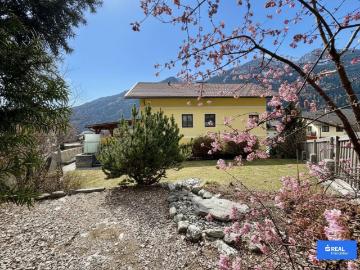 Haus for sale in 9821 - Garten, Balkon
