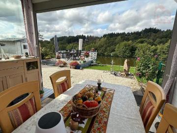Wo der Blick zur Ruhe kommt Ihr Zuhause direkt am Schwarzrindersee mit Seezugang