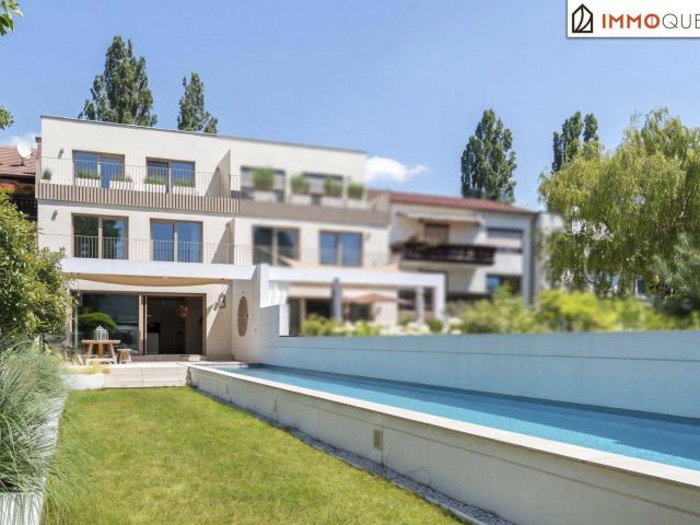 Wo Großzügigkeit zur Lebensart wird Exklusive Doppelhaushälfte in Langenzersdorf mit Privatpool, Sauna, drei sonnigen Terrassen und Master Suite