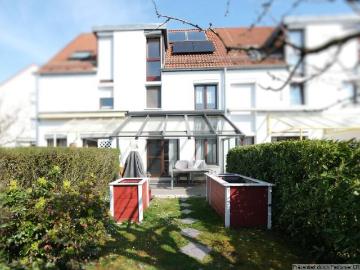 Wo Kinderlachen zu Hause ist: Reihenhaus mit vier Schlafzimmern und Garten an Anliegerstraße