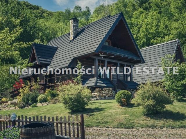Urokliwe siedlisko w Bieszczadach dom + domki, 45 arów
