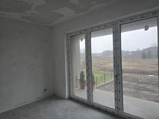 Wołomiński, Radzymin, Emilianów