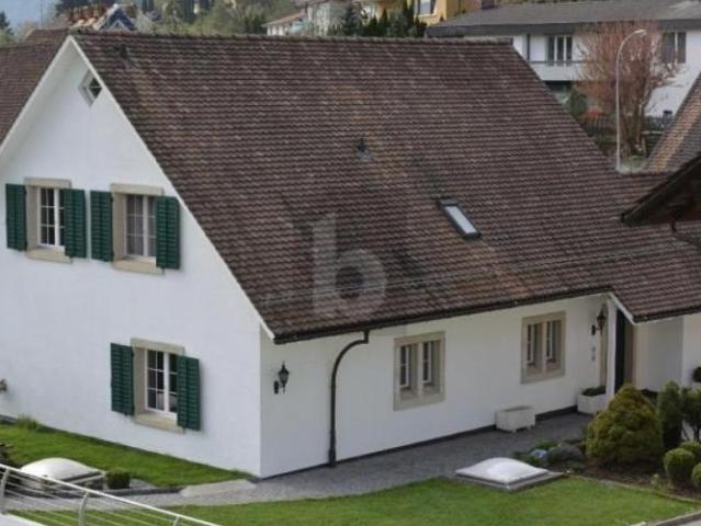 WO PRIVATSPHÄRE AUF ZEITLOSE ELEGANZ TRIFFT