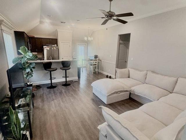 Women Only | Private Bed + Bath