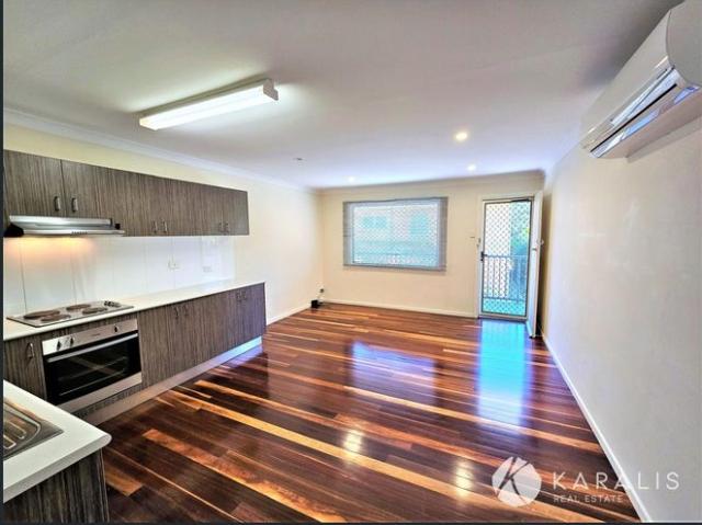 WON'T LAST LONG ! Rent a One Bedroom Apartment in a Great Location