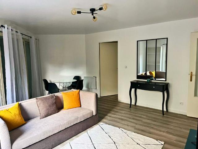 Wonderful 2 bedrooms flat in the city center of Argenteuil, 15mn from Paris