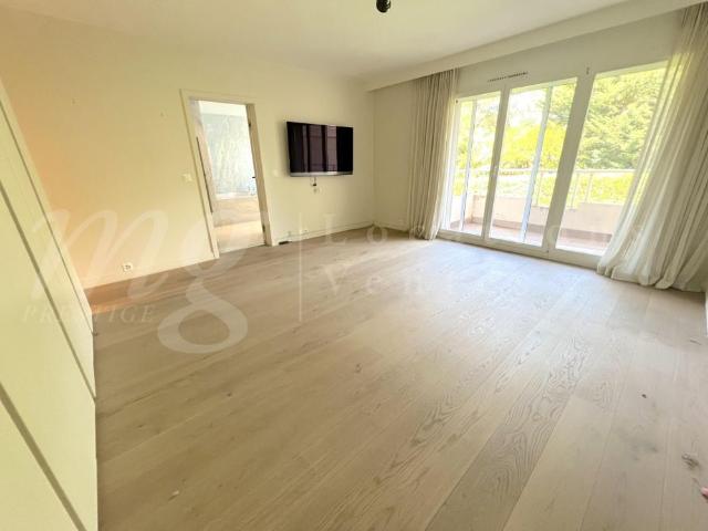 SUPERB 7 ROOM APARTMENT OF 250 M2 WITH LARGE TERRACE + 3 BALCONIES AND UNOBSTRUCTED VIEW