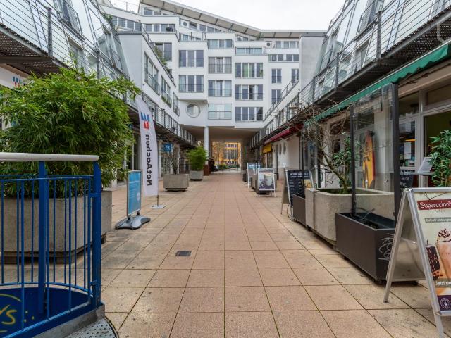 Wonderful & cozy studio in the middle of Aachen in the trendy Pontviertel, close to the university and 5 minutes from the historic center, Aachen Amsterdam Apartments for Rent