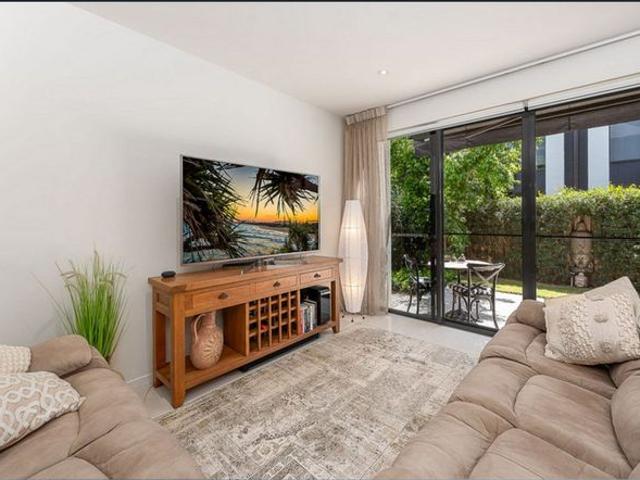 WONDERFUL CONTEMPORARY DUPLEX