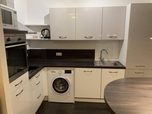 Wonderful and gorgeous home in Frankfurt am Main, Frankfurt Amsterdam Apartments for Rent