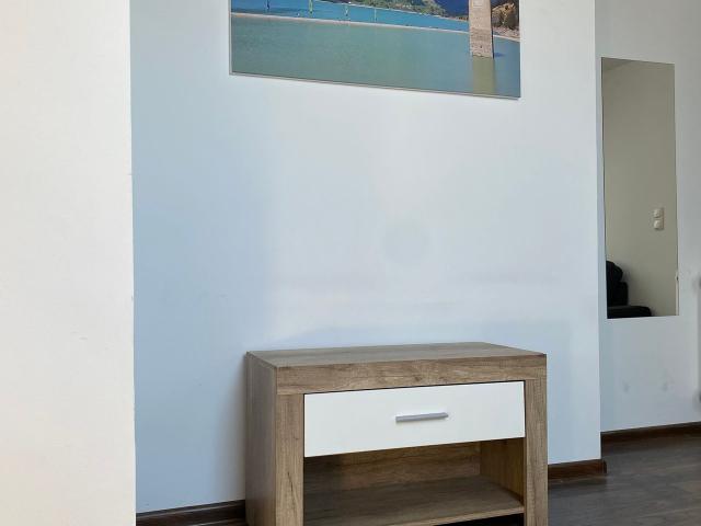 Wonderful and spacious studio conveniently located, Sankt Augustin Amsterdam Apartments for Rent