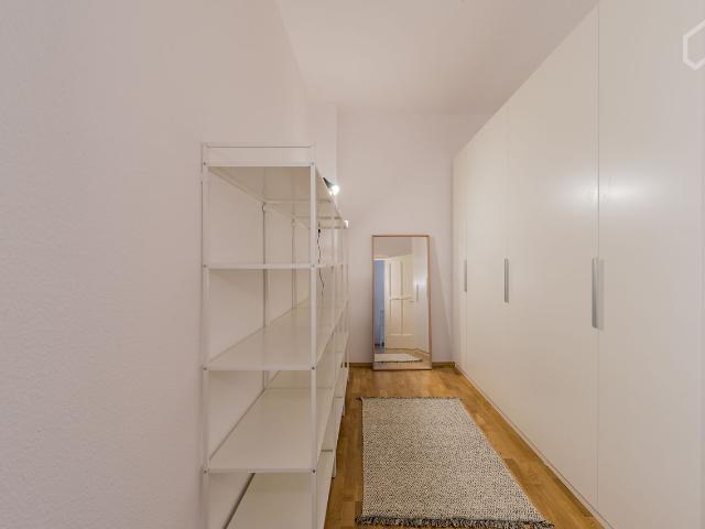 Wonderful apartment in the heart of Berlin with nice city view, Berlin Amsterdam Apartments for Rent