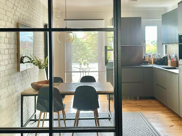 Wonderful apartment in villa area at Brixplatz with south west Balcony, Berlin Amsterdam Apartments for Rent
