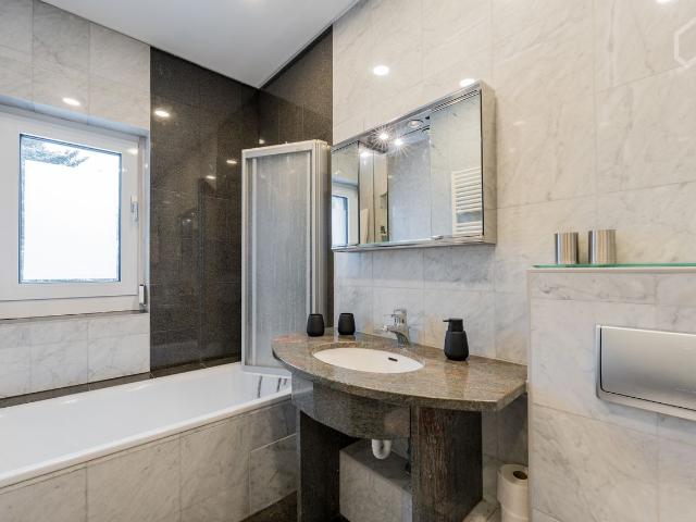 Wonderful apartment with balcony and garden use in the leafy Berlin Biesdorf, Berlin Amsterdam Apartments for Rent
