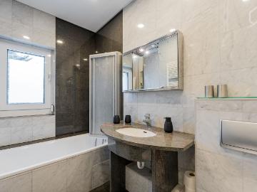 Wonderful apartment with balcony and garden use in the leafy Berlin Biesdorf, Berlin Amsterdam Apartments for Rent