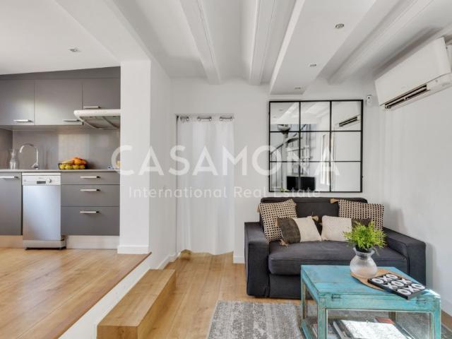 Wonderful apartment with terrace in the heart of Barcelona