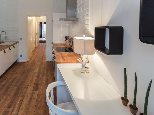 Wonderful ground floor apartment with exclusive access to the inner courtyard!, Dusseldorf Amsterdam Apartments for Rent