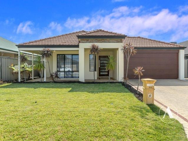 Spacious Family Home in a Great Location Open By Appointment!