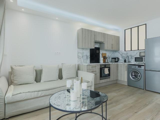 Wonderful flat near Eiffel Tower, Paris Amsterdam Apartments for Rent