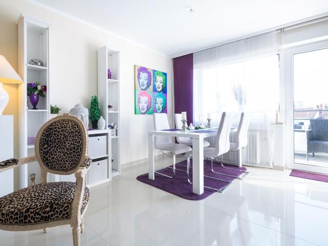 Wonderful, High End Furnished Apartment in Unterbilk in Düsseldorf, Dusseldorf Amsterdam Apartments for Rent